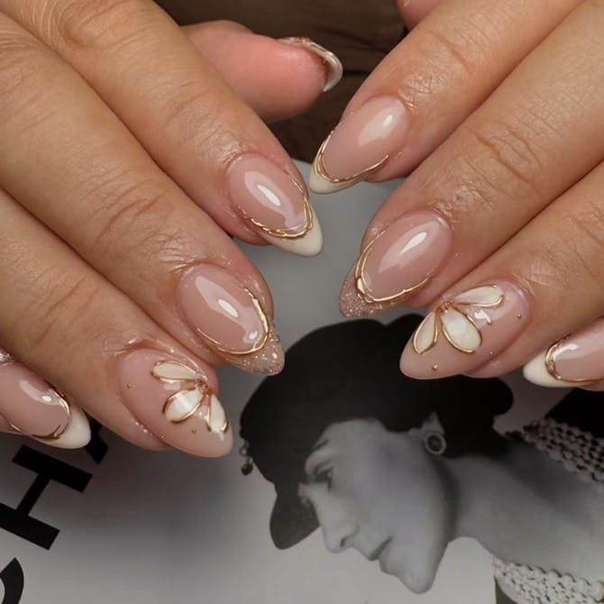 Elegant French Daisy Nails